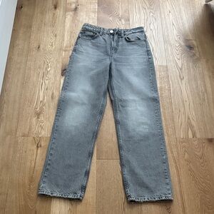 ZARA Women’s Grey Straight-Leg Jeans